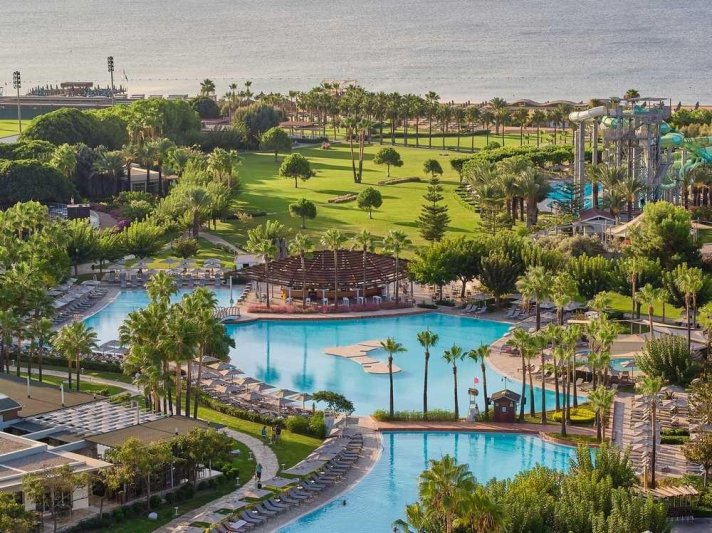 Antalya utazás Lara Barut Collection