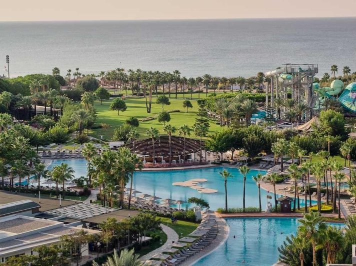 Antalya utazás Lara Barut Collection