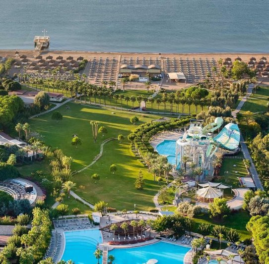 Antalya utazás Lara Barut Collection