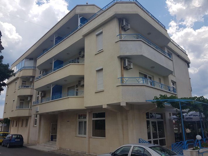 Napospart utazás Larisa Hotel