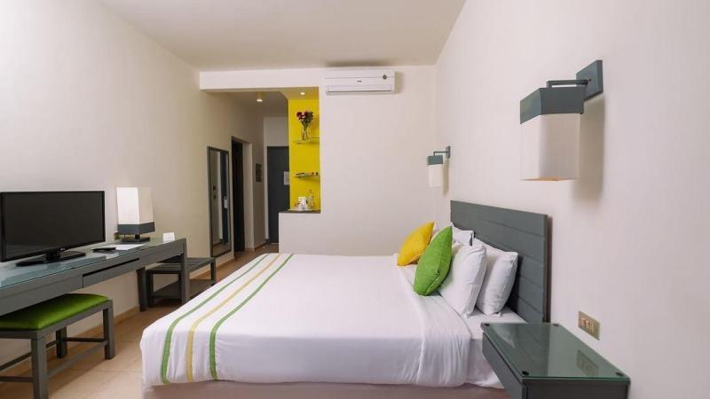 Deluxe Garden View Room