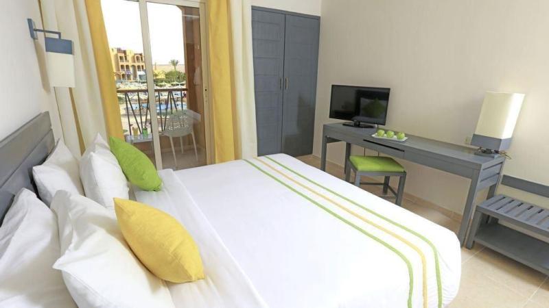 Standard Garden View Room