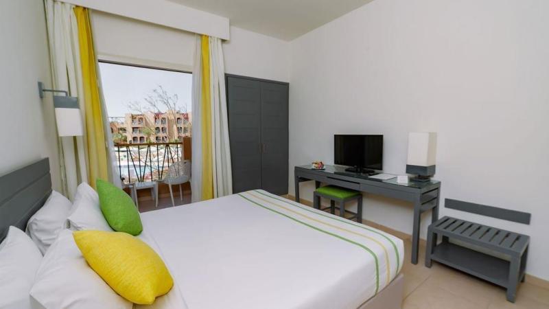 Superior Pool View Room