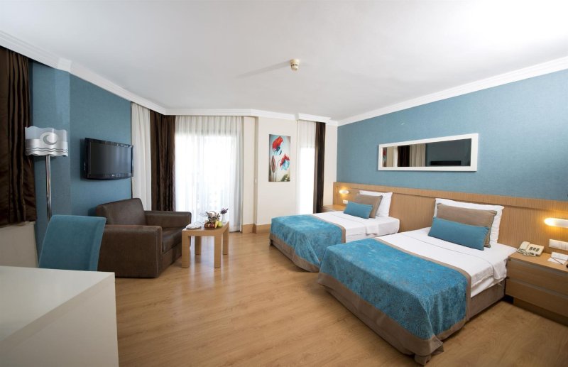 Standard Garden Side Room