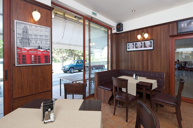 Napospart utazás Lira