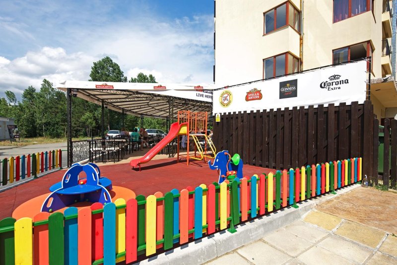 Napospart utazás Lira