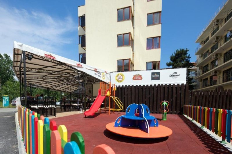 Napospart utazás Lira