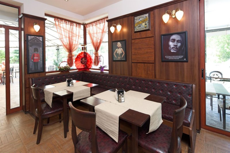 Napospart utazás Lira