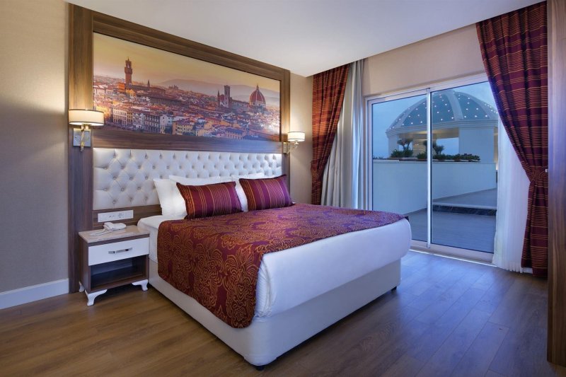 Jacuzzi Terrace Suite Room