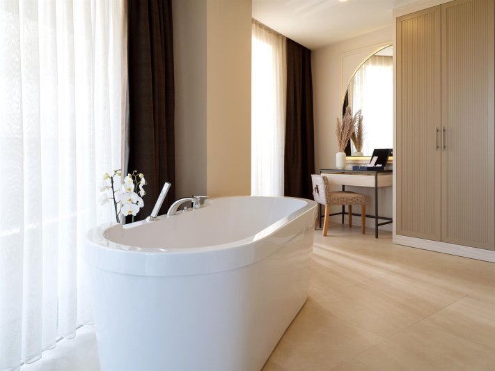 Breeze Suite
