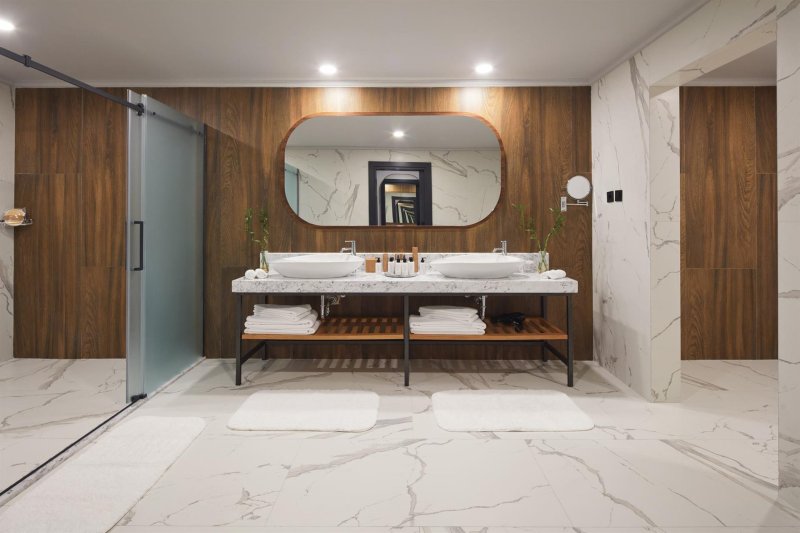 Unique Suite