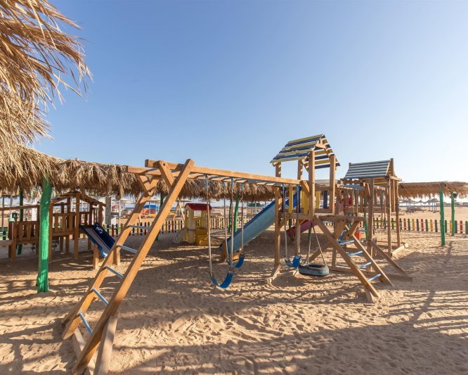 Hurghada utazás Long Beach Resort Hurghada