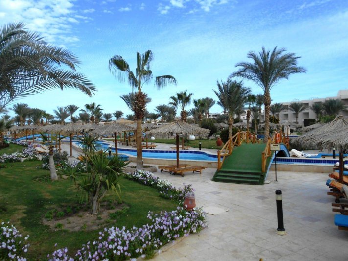 Hurghada utazás Long Beach Resort Hurghada
