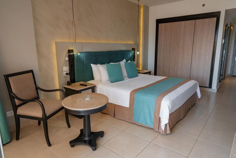 Premium Deluxe Room