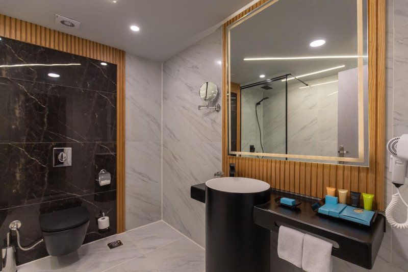 Jacuzzi Suite