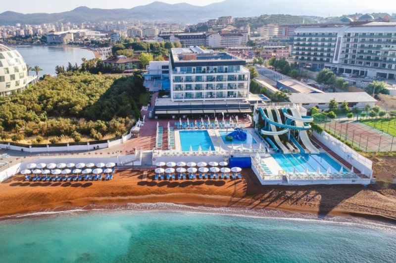 Alanya utazás Lonicera West Hotel (ex. Gold Island Family)