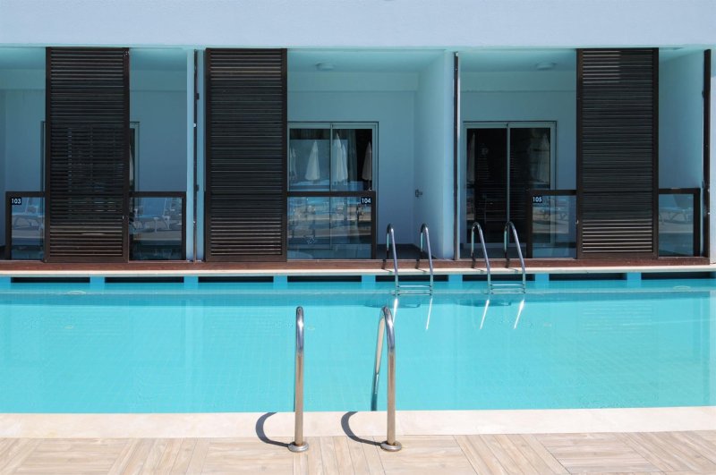 Swim Up Room Roh (Only Adults +16)