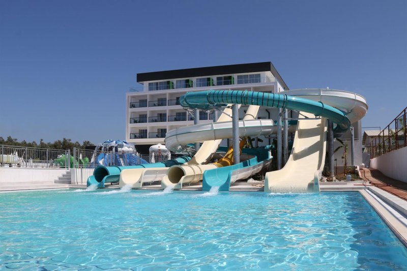 Alanya utazás Lonicera West Hotel (ex. Gold Island Family)