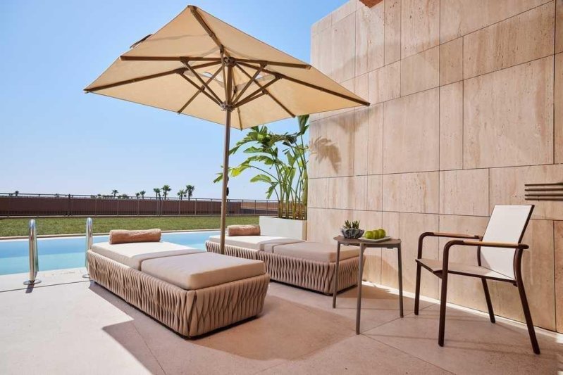 Infinity Room Sea View Swim-Up