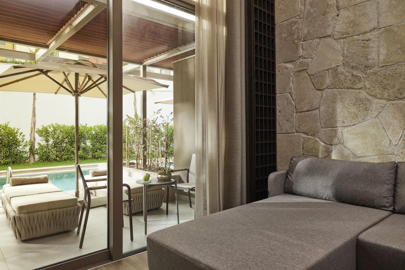 Dublex Lagoon Suite Garden & Pool View