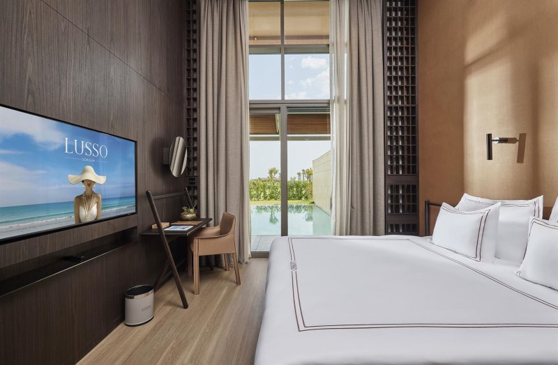 Fabulouse Suite Garden & pool View