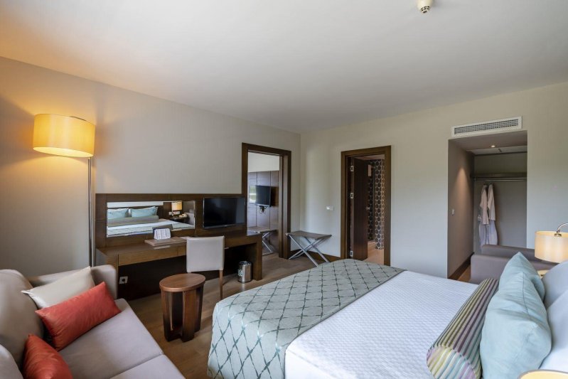 Family Room Garden View