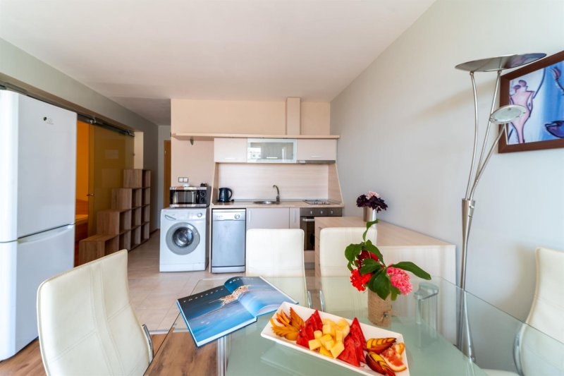 1 Bedroom Apartment