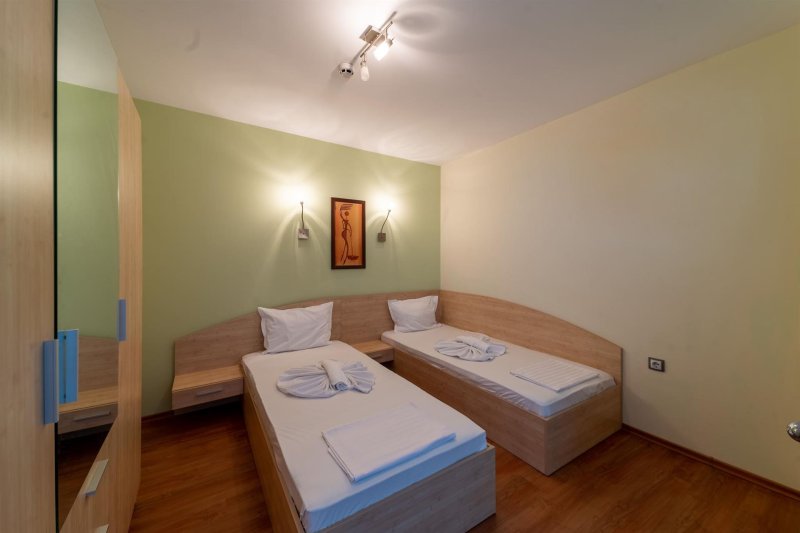 2 Bedroom Apartment