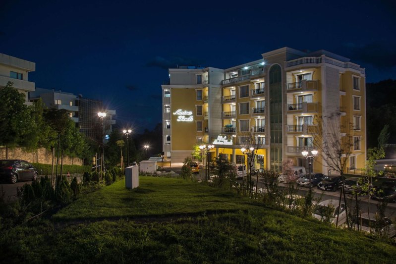 Napospart utazás Marina Sands