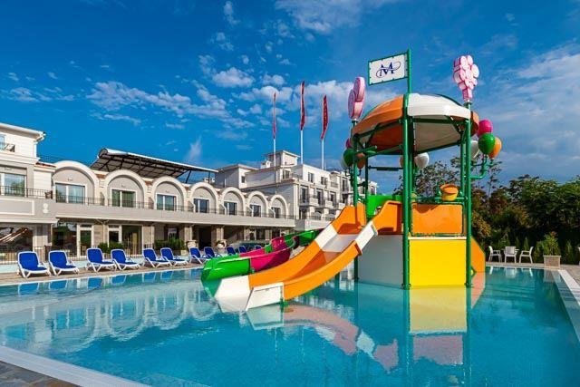 Napospart utazás Martinez