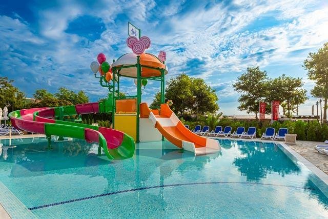 Napospart utazás Martinez