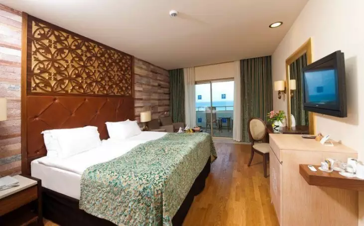 Standard Room Side Sea View