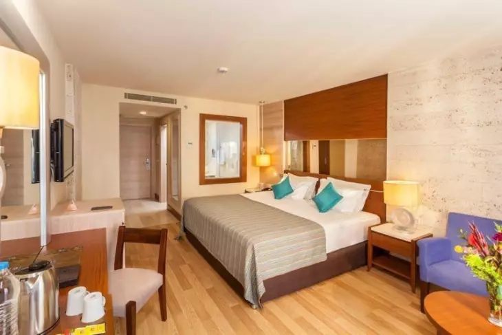 Economy Room
