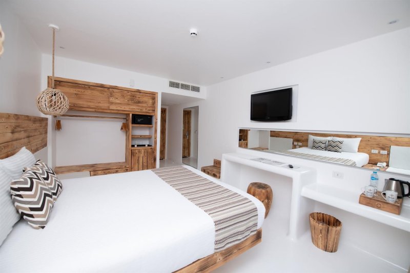 Gypster Sea View Room