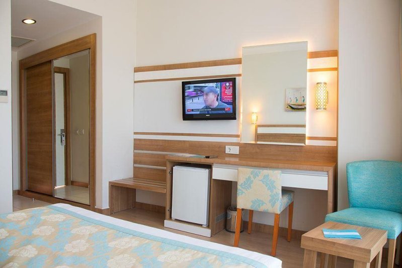 Economy Room