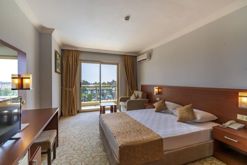 Standard Room Land View