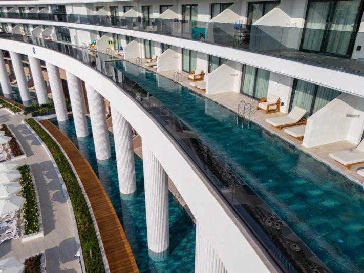 Antalya utazás Miracle Resort Hotel