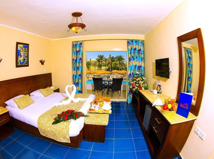 Standard Pool View Room
