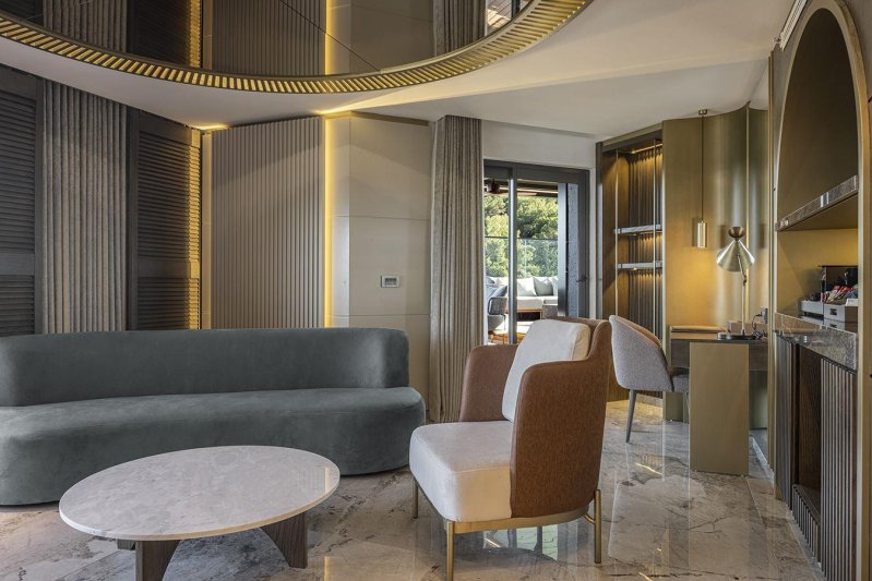 Unique Suite