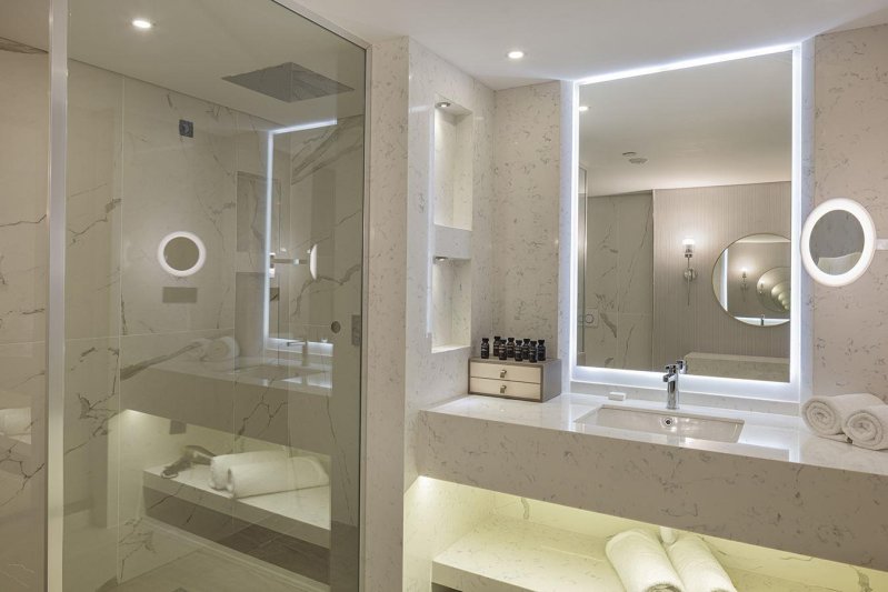 Unique Suite
