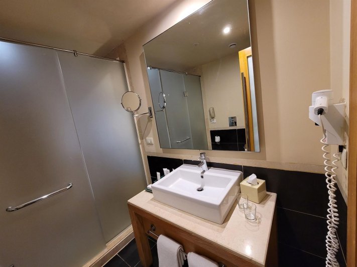 Family Mountain View Room