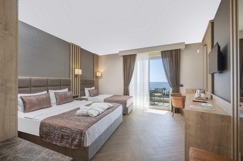 Standard Sea View Room