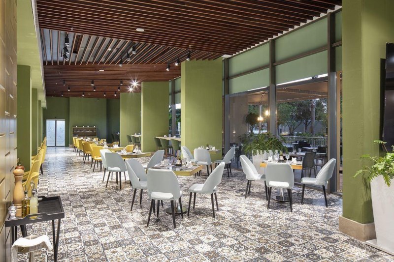 Antalya utazás Nirvana Cosmopolitan