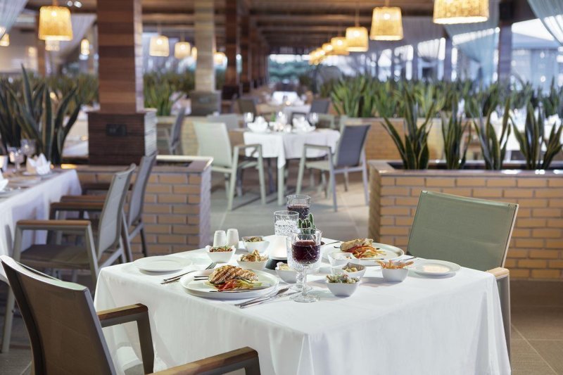 Antalya utazás Nirvana Cosmopolitan