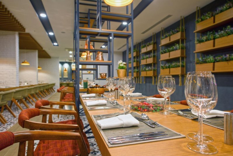 Side utazás Novum Garden