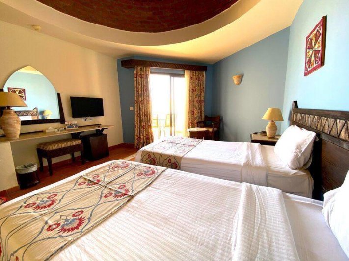 Bungalow Pool View Room
