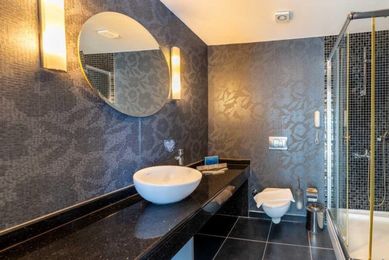 Familes-Couples King Suite