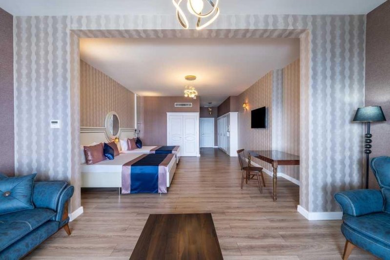 Familes-Couples Diamond Room