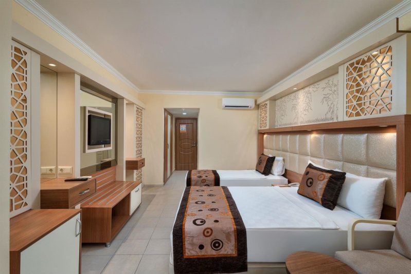 Economy Room