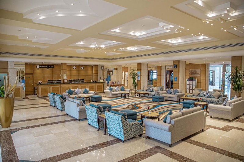 Hurghada utazás Palm Beach Resort